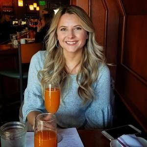 Meet your Posher, Andrea